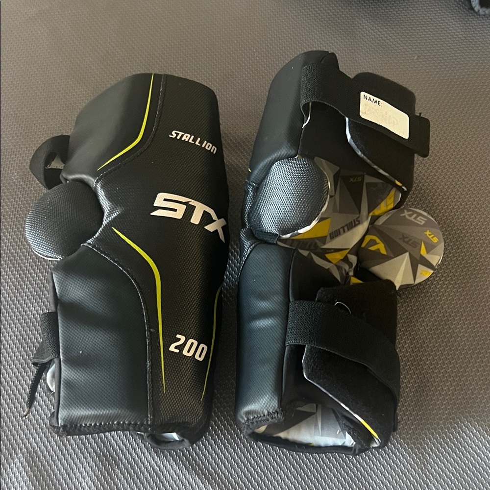 STX Stallion 200 Black Kids Lacrosse Elbow Pads